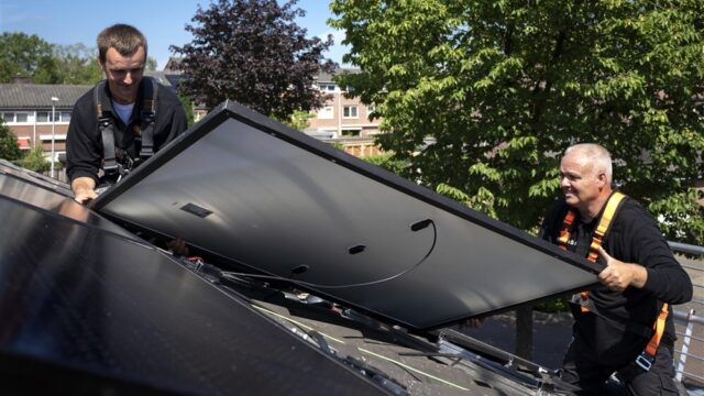 Stand.nl: 'Zonnepanelen horen niet op monumenten'
