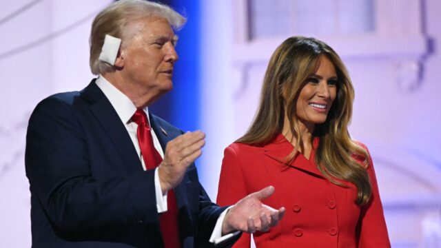 Trump spreekt voor het eerst in het openbaar sinds moordaanslag