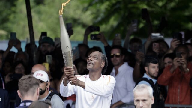 Deze architect liep, net als Snoop Dogg, met de Olympische vlam door Parijs