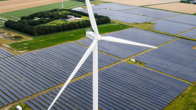 SER: verduurzaming moet eenvoudiger worden om energiecrisis te dempen