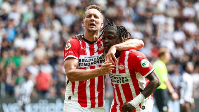Stelling van Borst: 'PSV wordt weer kampioen, zonder de suprematie van vorig jaar'