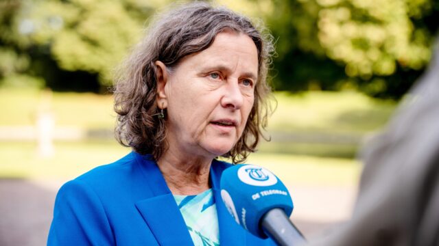Asielcrisis? 'Marjolein Faber weet strategisch precies waar ze mee bezig is'