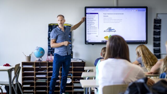 NSC kritisch over zzp'ers in onderwijs: 'Geef het vak aan mensen in loondienst terug'