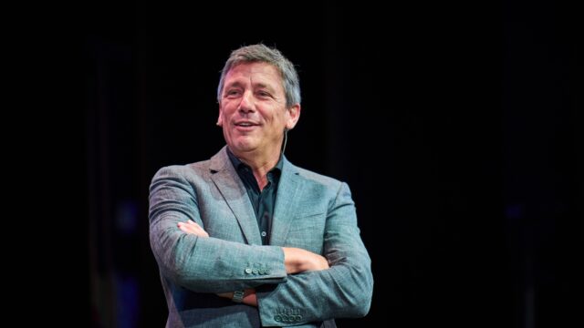 Laat werknemer officiële vrije dagen zelf kiezen, zegt voorman MKB-Nederland