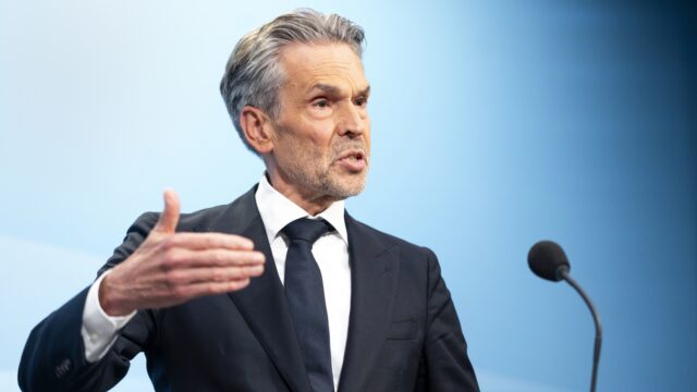 Blijft Schoof overeind in een debat?
