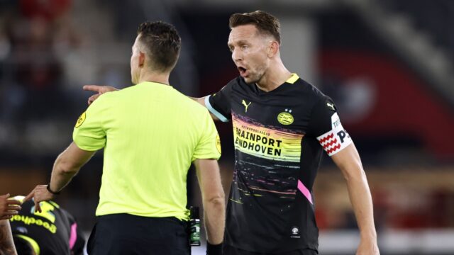 'PSV heeft meer dan twee keer langer in overtal gestaan dan andere eredivisieploegen'