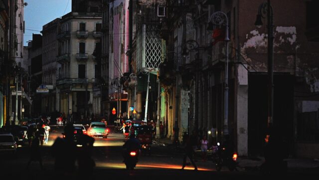 Cubanen leven al vier dagen in het donker door stroomuitval