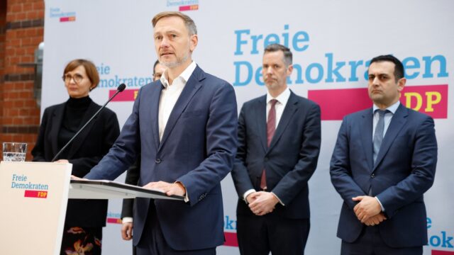 FDP wil niet in Duitse coalitie met AfD: 'Te veel fascisten, racisten en nationaalsocialisten'