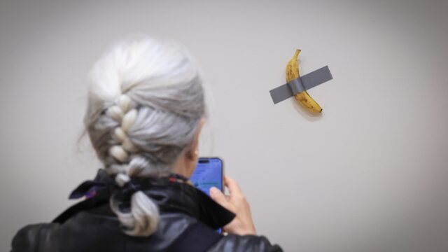Hoe veil je een banaan op een kunstveiling?