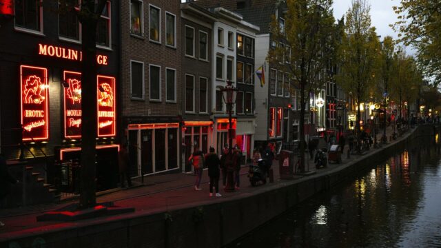 Sekswerk tussen stigma en vrijheid: 'Je hoort vooral de misstanden, niet de mensen die ervoor kiezen'