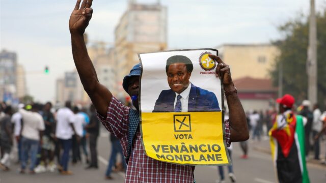 Via Facebook leidt deze man het protest in Mozambique