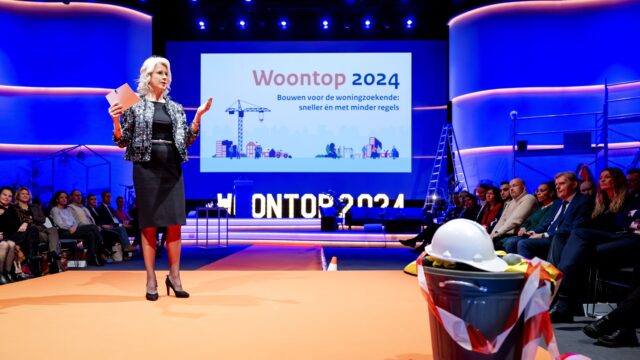 Bouw van 75.000 woningen besproken op Woontop Nieuwegein