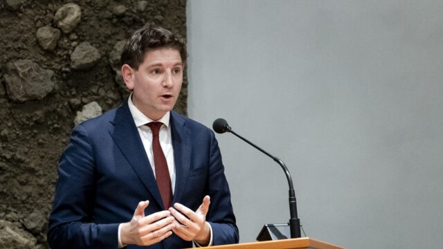 D66-Kamerlid Jan Paternotte bezorgd over vermeende Chinese soldaten in Russisch leger: 'Minister Veldkamp moet Chinese ambassadeur ontbieden'