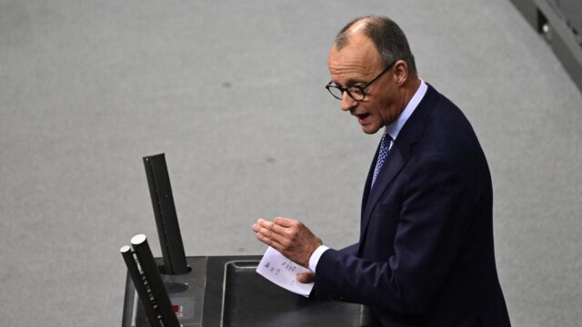 CDU wil strenge asielmaatregelen, staat open voor samenwerking met radicaalrechtse AfD