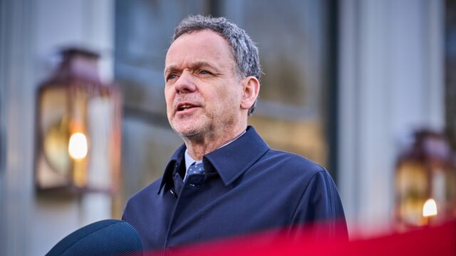 Minister Veldkamp: 'Er moet een vorm van Amerikaanse betrokkenheid zijn bij vredesbestand Oekraïne'