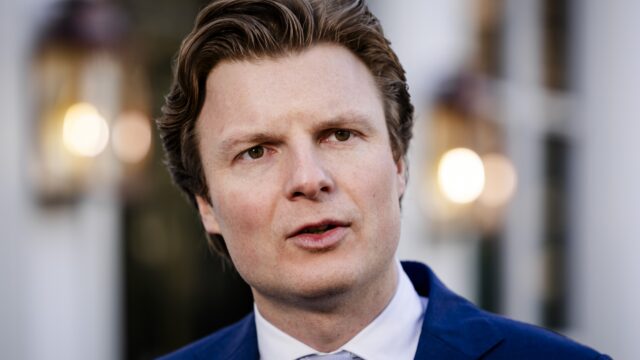 Poetin laat zich niet stoppen door vredesakkoord, zegt defensieminister Brekelmans