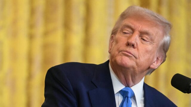 Podcast De Dag: Amerika 'haakt af', Nederlandse kiezer schuift op
