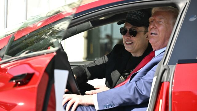 Podcast De Dag: maakt Elon Musk zijn Tesla kapot?