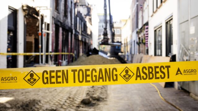 Asbestverwijdering vaak onterecht goedgekeurd na snelle, slordige eindinspecties