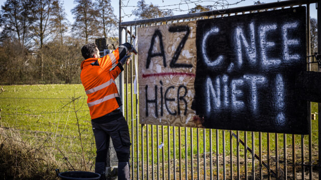Oud-vluchteling gaat in gesprek met tegenstanders azc: 'Ze zien mij als uitzondering'
