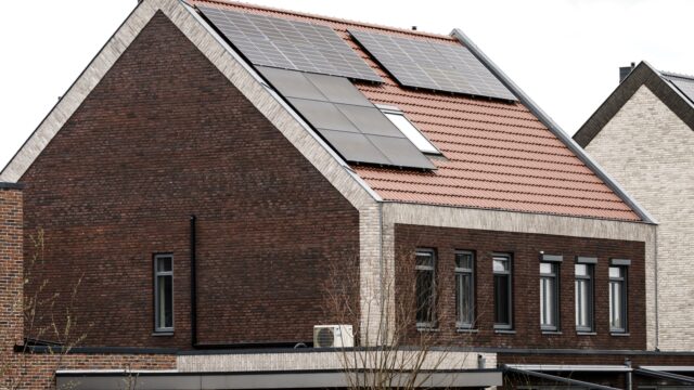 Houders zonnepanelen bezorgd: vanaf 2027 kun je geld verliezen op stroom die je opwekt