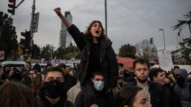 Protest tegen arrestatie burgemeester Istanbul houdt aan
