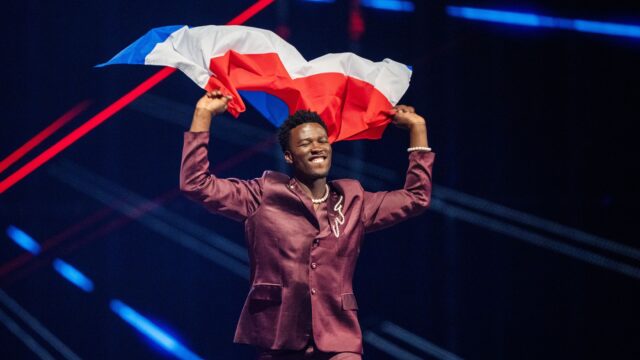 Stand.nl: 'Als artiest moet je niet willen deelnemen aan dit Songfestival'