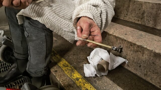 Crackgebruik in Nederland neemt toe, gebruikers vallen buiten beeld van zorg