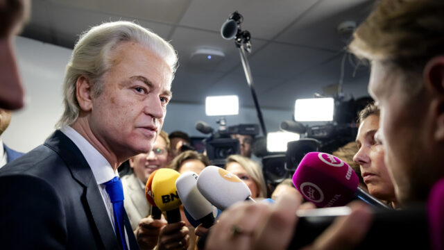 'Wilders, eet je bordje leeg, voordat je een nieuwe vraagt', zegt toponderhandelaar Maarten van Rossum