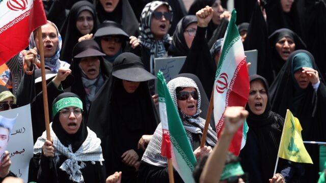 Israël valt atoomprogramma Iran aan, Iran reageert met droneaanvallen