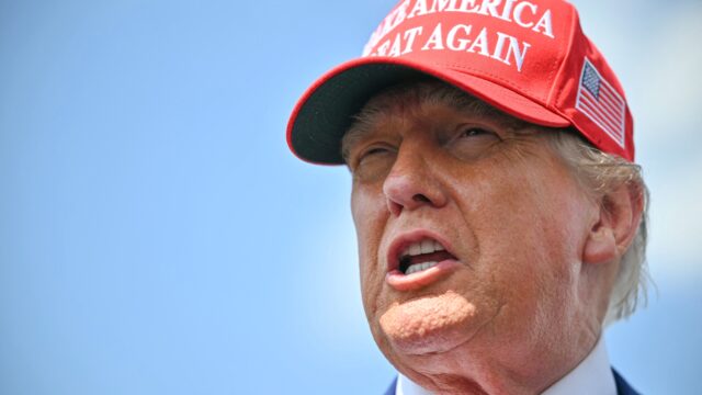 Hoe het Epstein-dossier zorgt voor verdeeldheid onder Trump-aanhangers