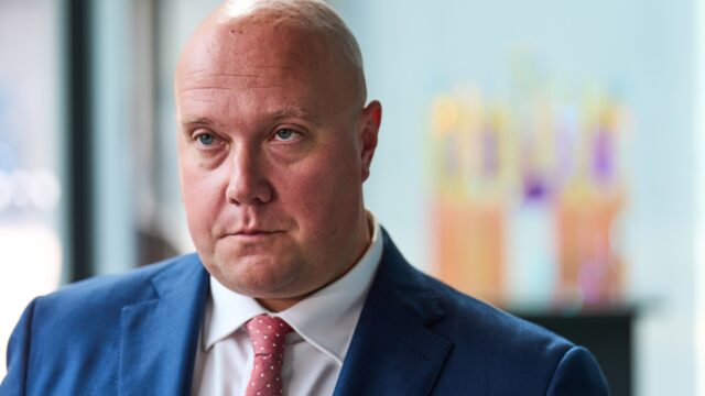 Staatssecretaris: militair vervoer op spoor voorrang geven boven personenvervoer