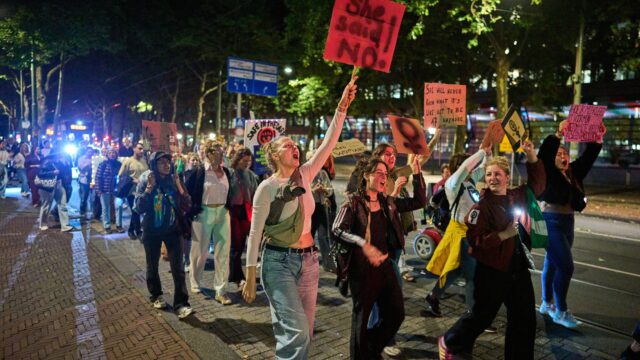 Tweede Kamer wil wet waarbij vrouwen gegevens over gewelddadig verleden partner kunnen opvragen: 'Nog veel meer maatregelen nodig'