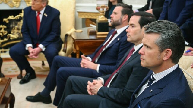 Podcast De Dag: Trumps oorlogskabinet
