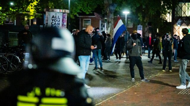 Debat azc’s ontspoort: 'Media maken verzet te groot'