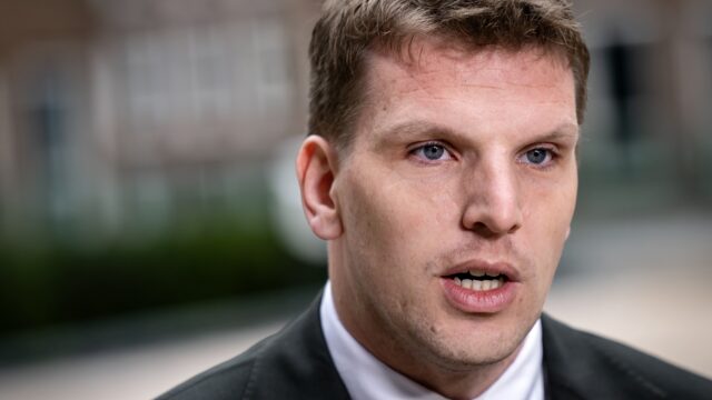 Minister van Cultuur over Songfestival: 'Zorgelijk dat Israël overal wordt uitgesloten'