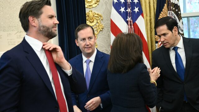 Kampen in regering Trump rond Oekraïne-plan: 'Rubio lijmt scherven met Europa'