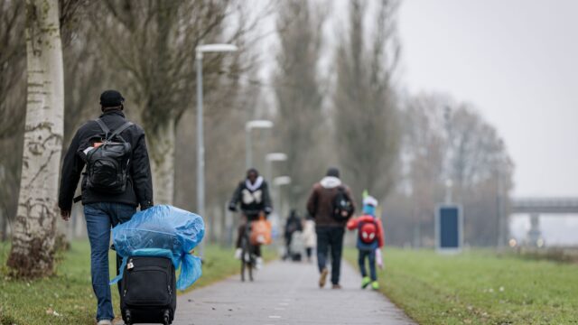 Wordt wachttijd voor asielzoekers door nieuwe regels straks nóg langer? 'Onmenselijk'