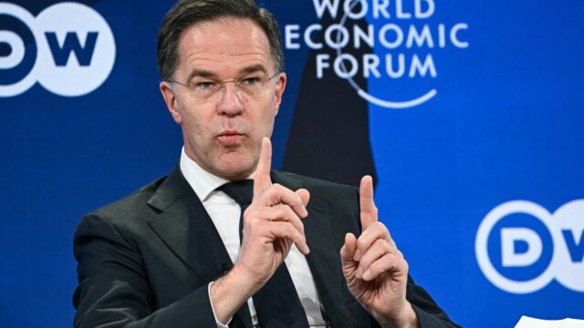 Hoe Mark Rutte de NAVO redde: 'Humor werkt goed bij het opbouwen van persoonlijke relaties'