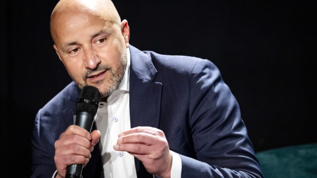 Burgemeester Marcouch rapt voor gemeenteraadsverkiezingen