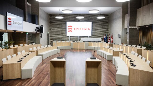 Podcast De Dag: strijden tegen de diplomakloof in de politiek