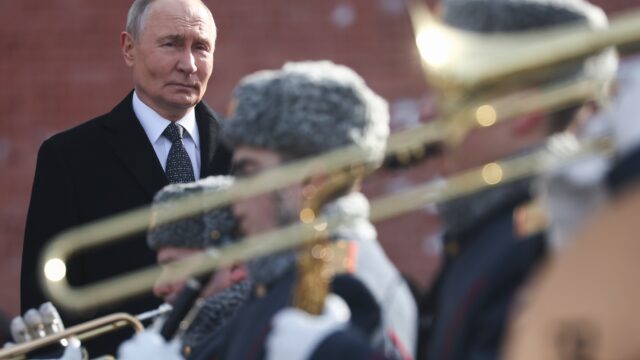 'Rusland piept en kraakt, maar Poetin komt ermee weg'