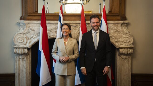 Ank Bijleveld waarschuwt Dilan Yeşilgöz: 'Bij Defensie komen altijd lijken uit de kast'