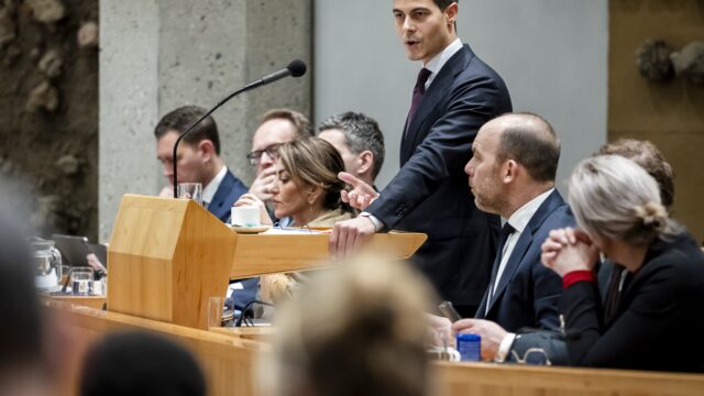 PvdA-prominent Wallage: 'Kabinet schoffeert polder aan begin kabinetsperiode, levensgevaarlijk!'