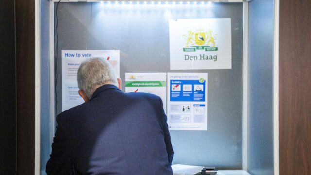 Opkomstpercentage gemeenteraadsverkiezingen steeds lager: 'Wordt heel spannend of daling doorzet'