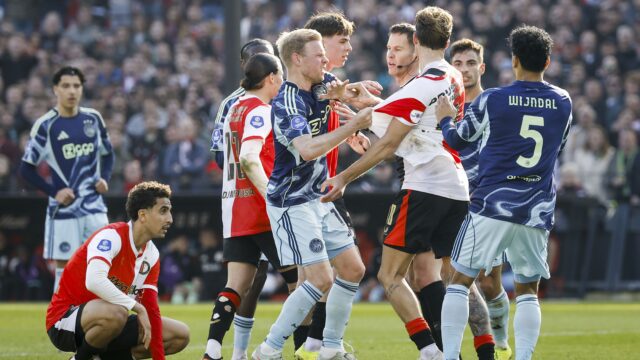 Feyenoord en Ajax spelen gelijk in De Klassieker, wie is daar het meest tevreden mee?