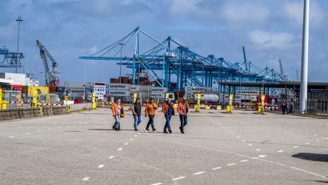 Havenwethouder: kabinet moet nu actie ondernemen voor Rotterdamse haven