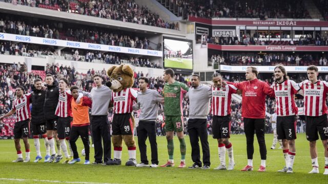 PSV grijpt 27e landstitel en kroont zich tot vroegste kampioen ooit
