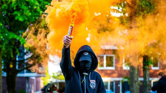 Van Loosdrecht tot de Twentse 'spaghettirellen': geweld tegen migranten is niks nieuws onder de zon