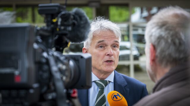 Burgemeester: 'Schandalig' als mensen noodgedwongen buiten sliepen in Ter Apel